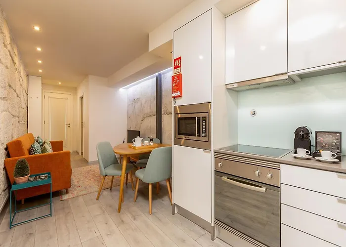 With Balcony For 4 Guests דירה פורטו