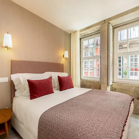 With Balcony For 4 Guests *